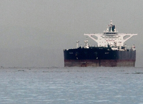 نقص فنی نفتکش ایرانی در دریای سرخ