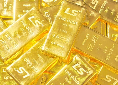 طلا هم با دلار همراه شد